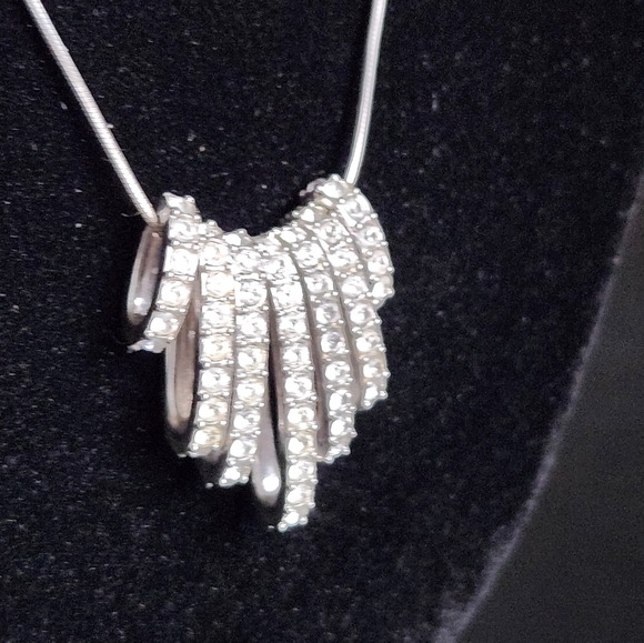 Swarovski Necklace - Picture 6 of 13